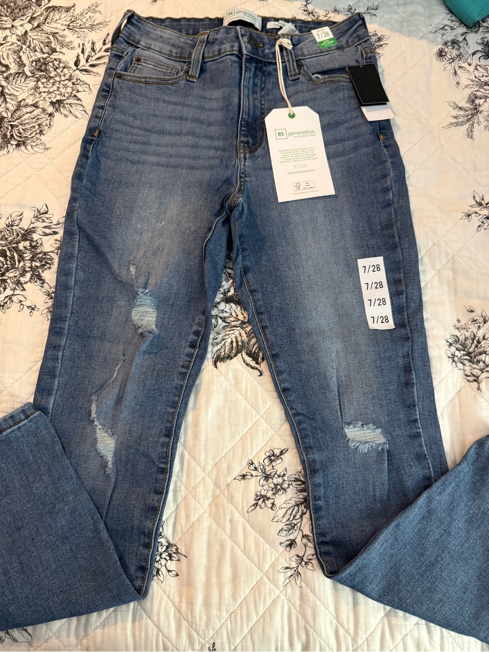 Celebrity Pink Distressed Skinny Jeans in Blue